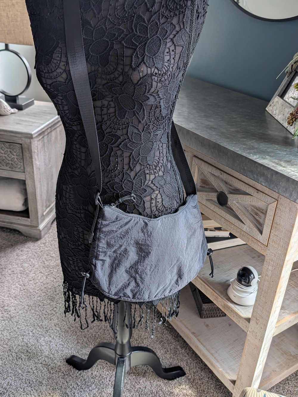 Minimalist Black Crossbody Bag for Women
